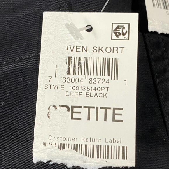 Karen Scott Women's Petite Deep Black One-Button Woven Skort SZ 8P - Picture 10 of 10